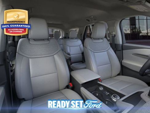 New 2025 Ford Explorer Active w/ Active Comfort Package image 10