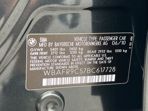 Used 2011 BMW 550i Sedan RWD image 30