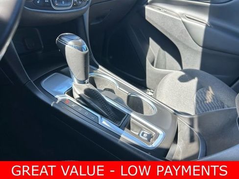 Used 2018 Chevrolet Equinox LT image 20