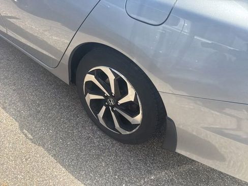 Used 2016 Honda Accord EX-L image 7