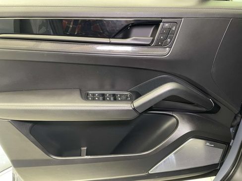 Certified 2024 Porsche Cayenne Turbo GT AWD/4WD image 34