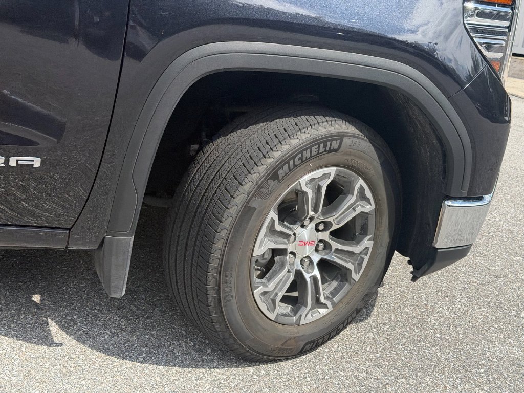 Used 2026 GMC Sierra 1500 SLT RWD image 9