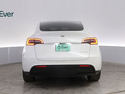 Used 2023 Tesla Model Y Long Range image 15