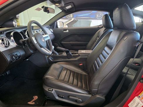 Used 2009 Ford Mustang GT Premium RWD image 10