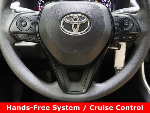 Used 2019 Toyota RAV4 LE image 21