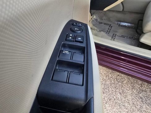 Used 2012 Honda Accord LX image 18