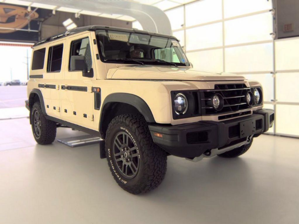 Used 2024 INEOS Grenadier Station Wagon AWD/4WD image 4