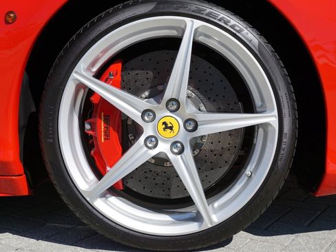 Used 2013 Ferrari 458 Italia Coupe image 29