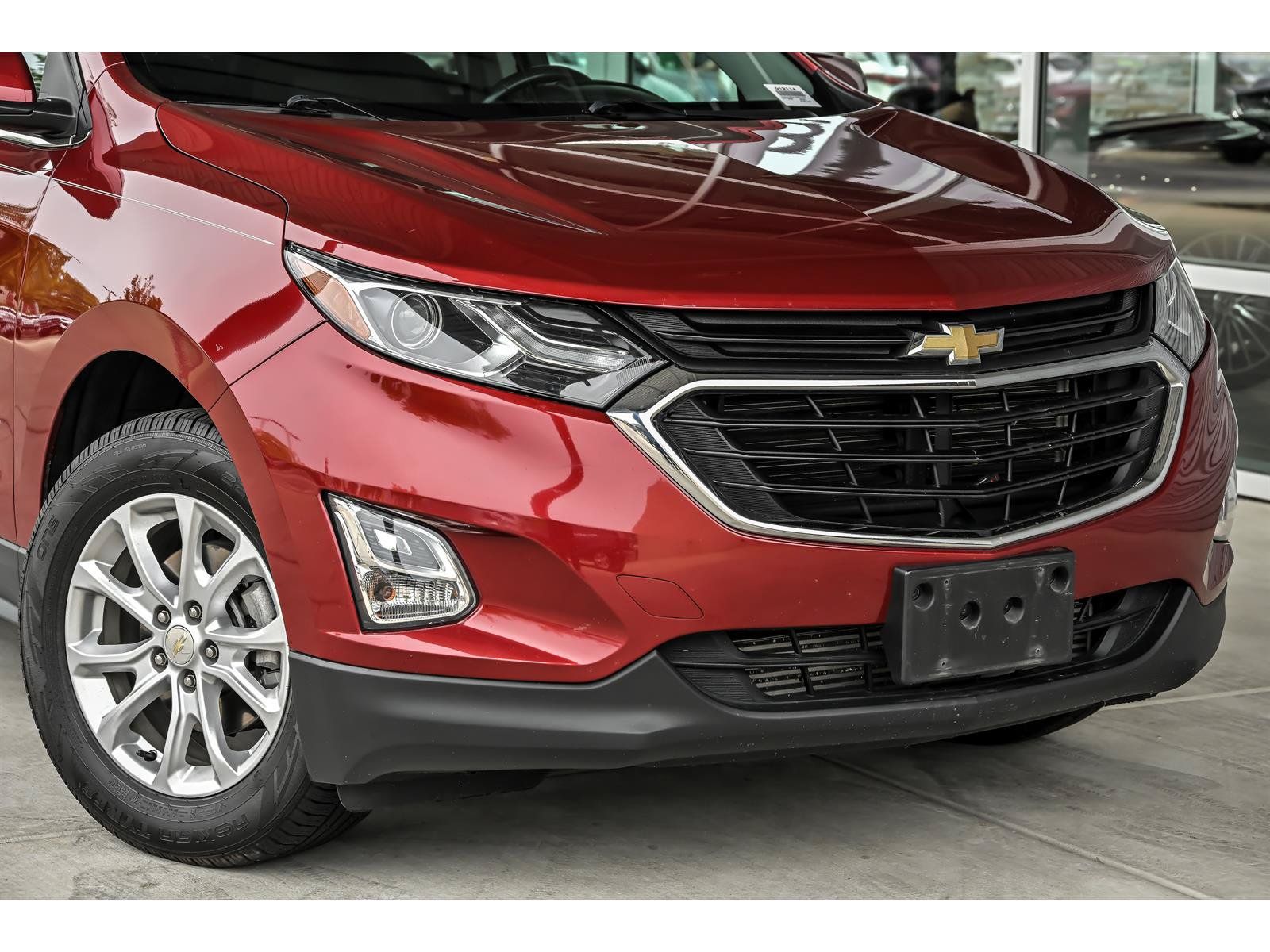 Used 2018 Chevrolet Equinox LT AWD/4WD image 2