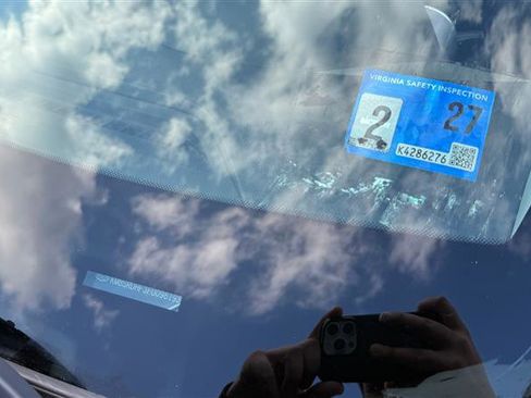 Used 2015 Hyundai Santa Fe Limited w/ Option Group 04 image 3