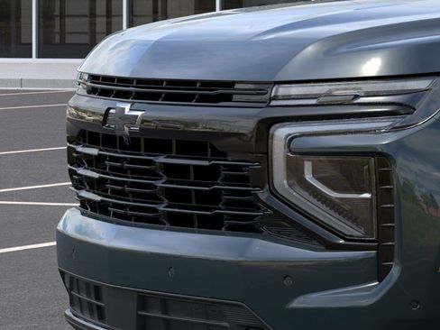 New 2026 Chevrolet Suburban RST AWD/4WD image 13