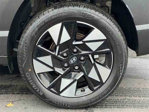 Certified 2024 Hyundai Kona SEL image 7