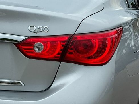 Used 2016 INFINITI Q50 3.0t Premium w/ 3.0T Premium Plus Package RWD image 29