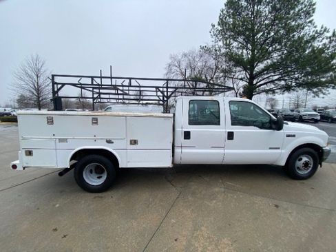 Used 2004 Ford F350 Lariat image 8