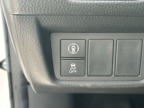 Used 2019 Honda Accord LX image 23
