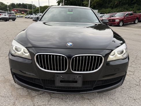 Used 2014 BMW 750Li xDrive AWD/4WD image 2