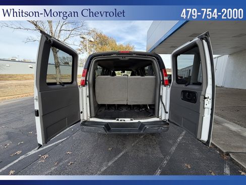Used 2020 Chevrolet Express 3500 LT w/ LT Preferred Equipment Group image 31