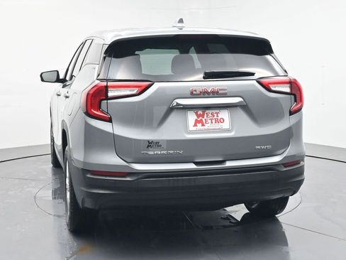 Certified 2024 GMC Terrain SLE image 26