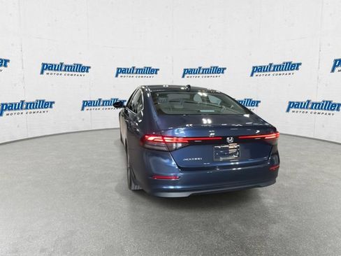 Used 2023 Honda Accord EX image 9