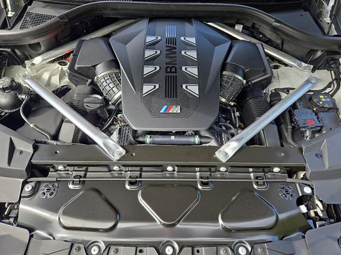 New 2026 BMW X6 M60i image 11