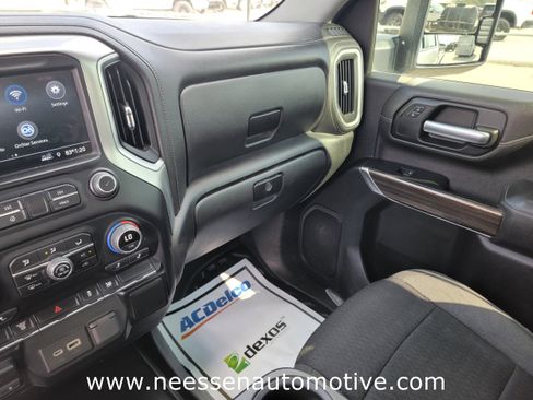 Used 2022 Chevrolet Silverado 2500 LT w/ Convenience Package image 30