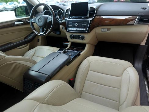 Used 2017 Mercedes-Benz GLE 400 4MATIC image 21