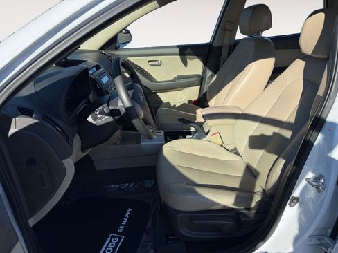 Used 2008 Hyundai Elantra GLS image 10