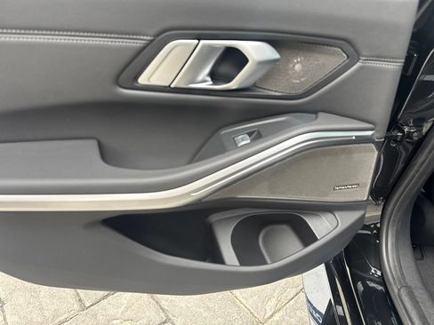 Used 2025 BMW M3 w/ Executive Package RWD image 10