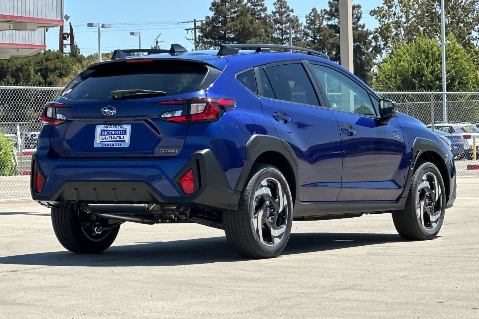 New 2026 Subaru Crosstrek 2.5i Limited w/ Crosstrek Mirror Package AWD/4WD image 3