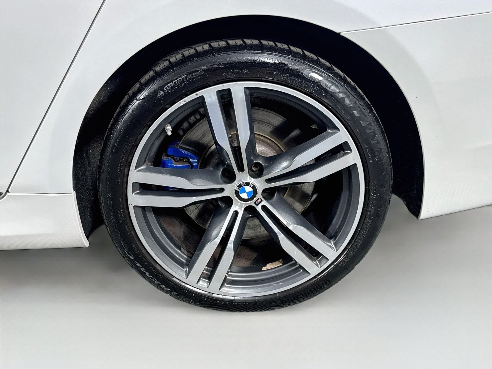 Used 2018 BMW 750i xDrive AWD/4WD image 32