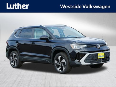 New 2026 Volkswagen Taos SE AWD/4WD image 1