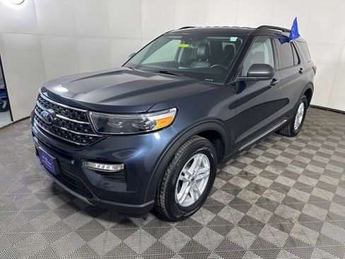 Certified 2023 Ford Explorer XLT w/ Equipment Group 202A image 3