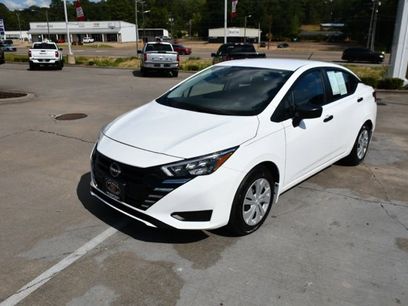 Used 2025 Nissan Versa S w/ Trunk Package