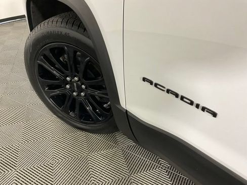 Used 2023 GMC Acadia SLT w/ Elevation Edition AWD/4WD image 44
