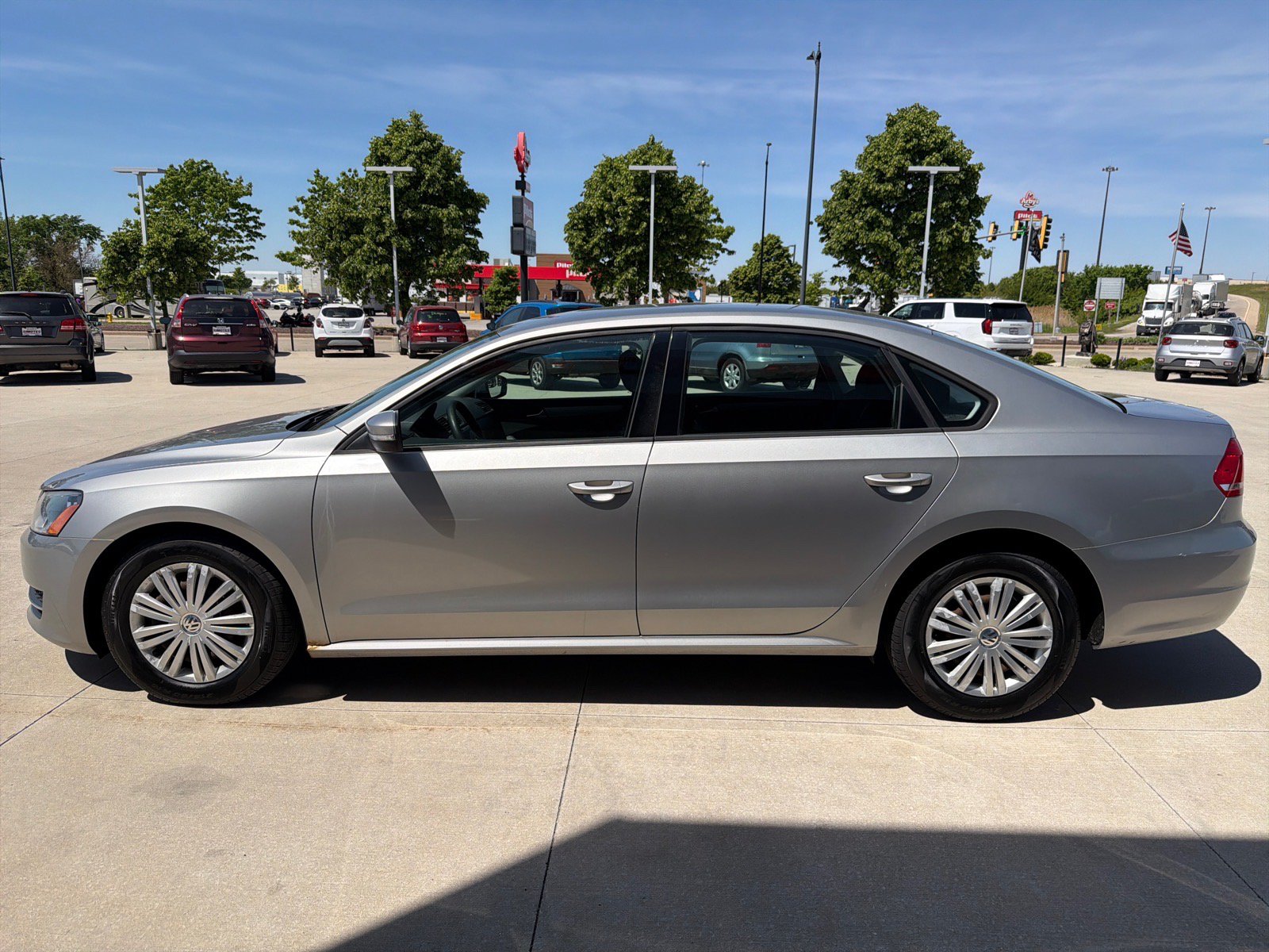 Used 2014 Volkswagen Passat 1.8T FWD image 5