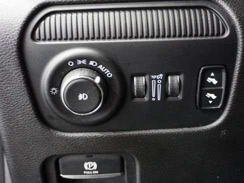 Used 2023 Jeep Wagoneer Series II image 7