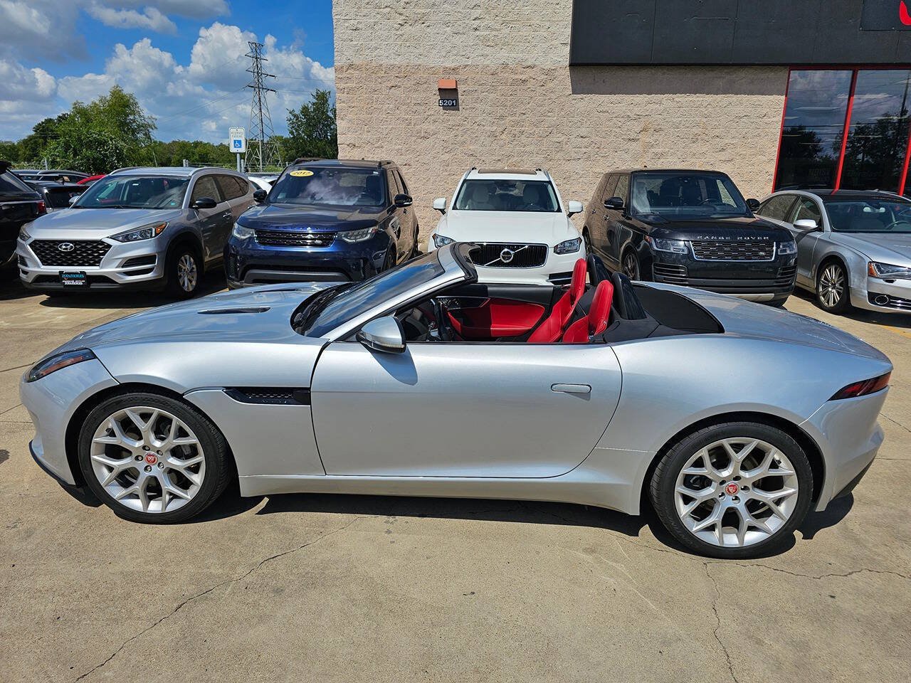 Used 2020 Jaguar F-TYPE Convertible RWD image 12