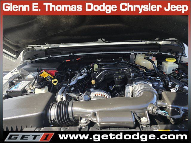Used 2022 Jeep Gladiator Mojave w/ Trailer Tow Package AWD/4WD image 18