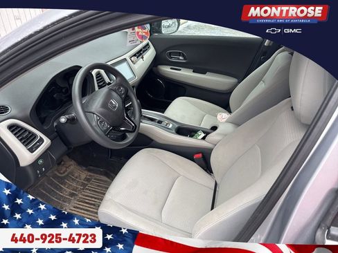 Used 2022 Honda HR-V EX image 5