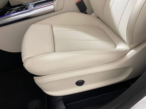 Used 2026 Mercedes-Benz GLA 250 4MATIC image 12