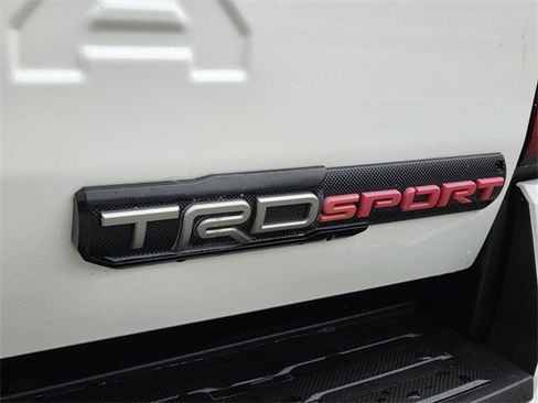 Used 2024 Toyota Tacoma TRD Sport image 19