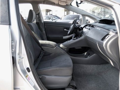 Used 2011 Toyota Prius Two image 28