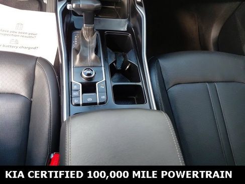 Certified 2024 Kia Sorento S image 14