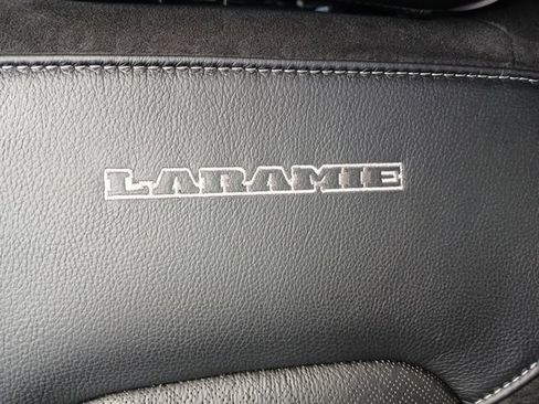 Used 2024 RAM 1500 Laramie AWD/4WD image 32
