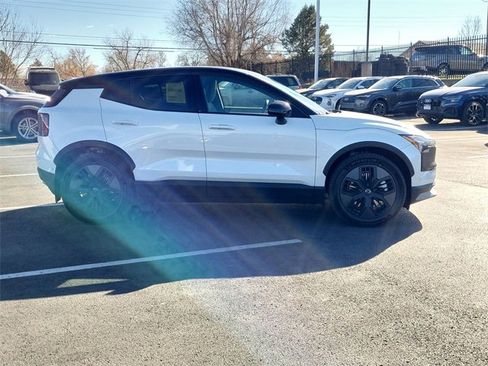 New 2026 Volvo EX30 Cross Country Ultra image 9