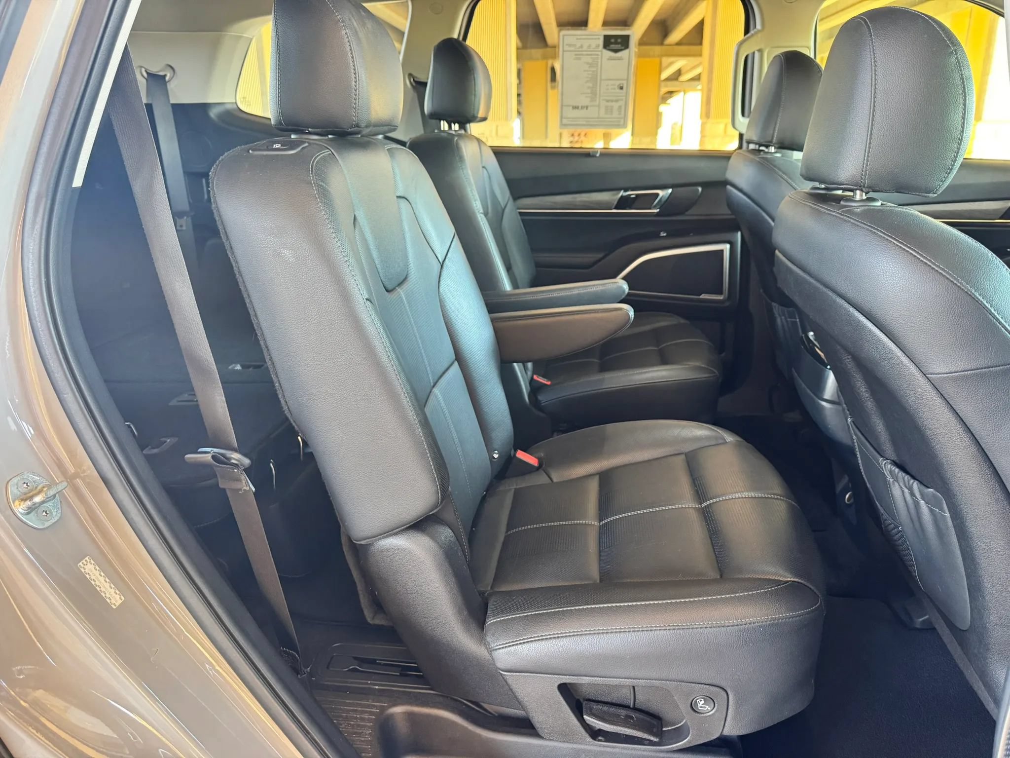 Used 2021 Kia Telluride EX w/ EX Premium Package AWD/4WD image 26