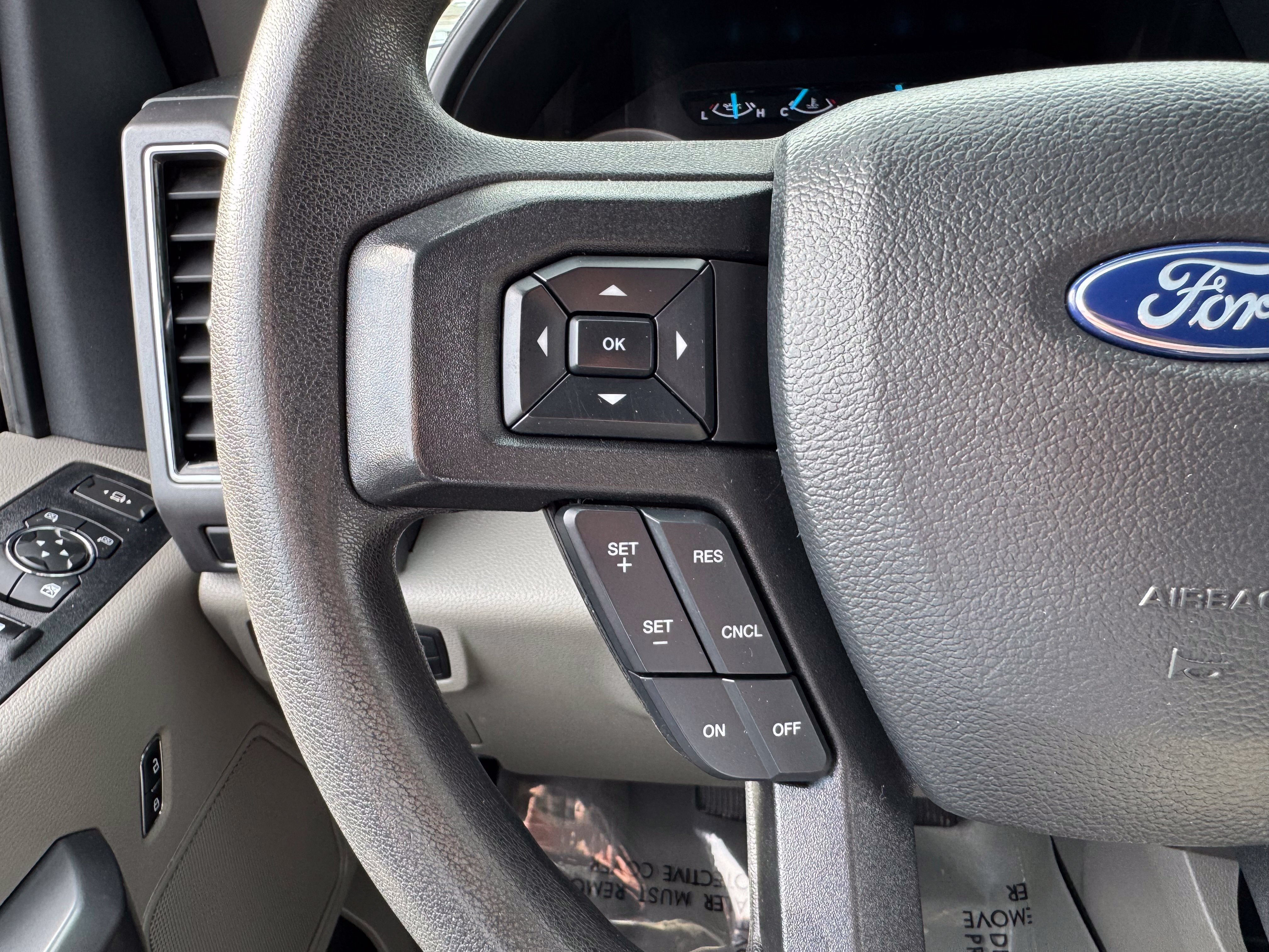 Used 2022 Ford F350 XLT w/ Black Appearance Package AWD/4WD image 52