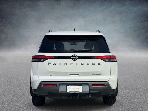 New 2026 Nissan Pathfinder SL w/ SL Premium Package AWD/4WD image 3