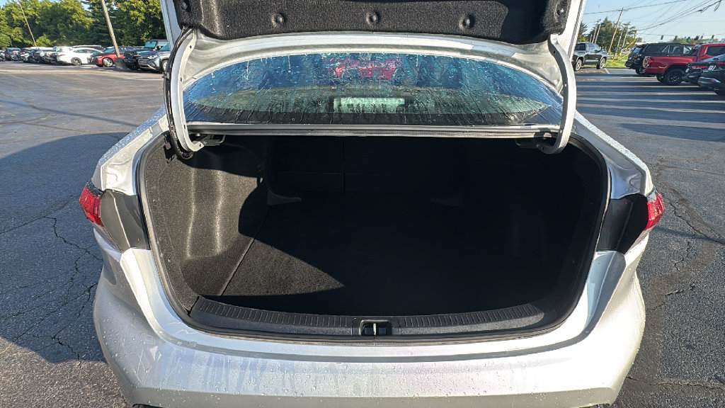 Used 2025 Toyota Corolla SE FWD image 29