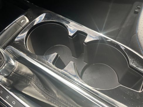 Used 2025 Chevrolet Trax LT image 39